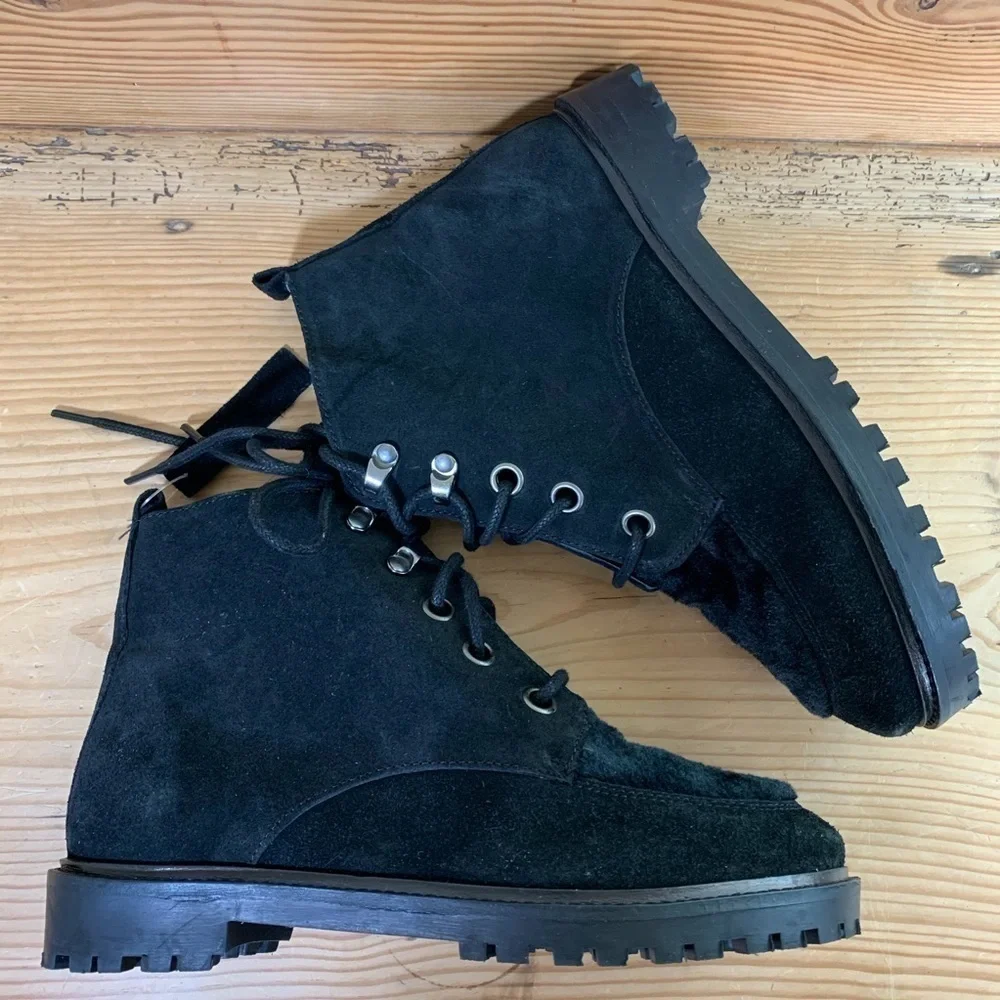TOP SHOP BLACK SUEDE AND FAUX FUR BOOTIES
